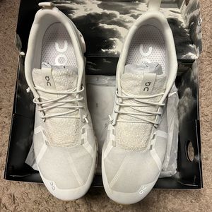 On cloud - cloud Terry white size 13.